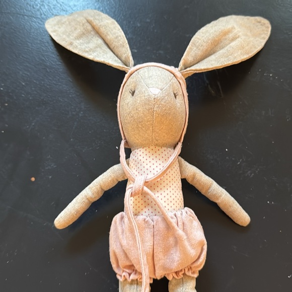 Alimrose Bunny - Picture 2 of 8